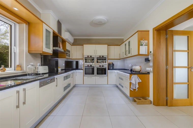 Moradia T5 para Venda em Luz Foto 30