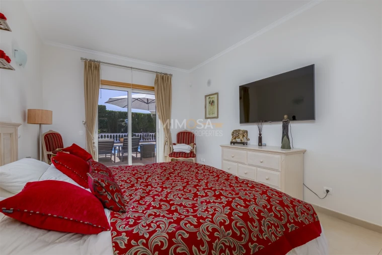 Moradia T5 para Venda em Luz Foto 22