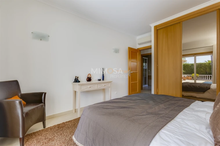 Moradia T5 para Venda em Luz Foto 18