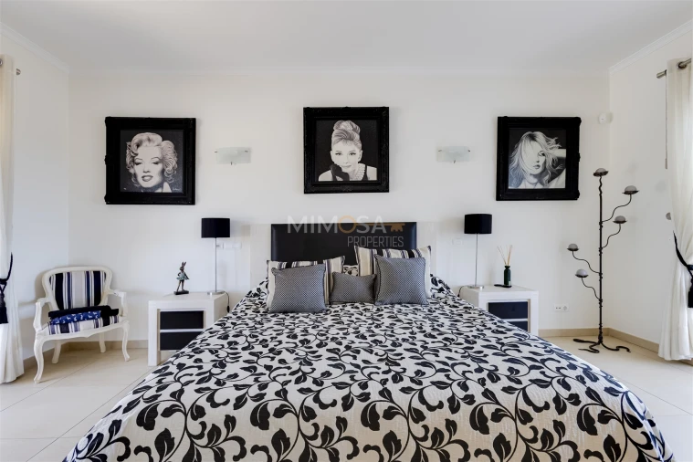 Moradia T5 para Venda em Luz Foto 41