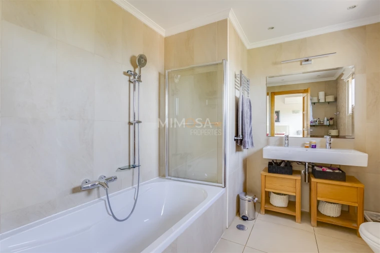 Moradia T5 para Venda em Luz Foto 36