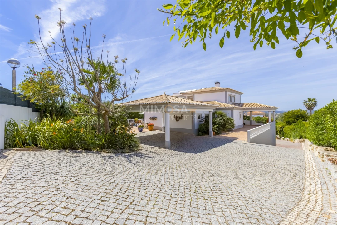 Moradia T5 para Venda em Luz Foto 2