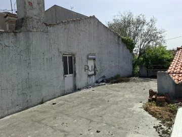 Moradia T2 para Venda em Algodres