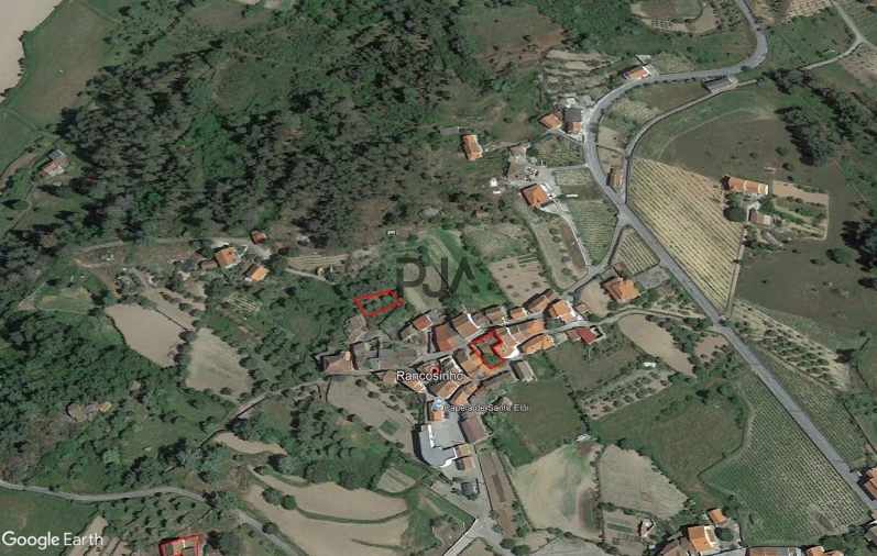 Moradia T2 para Venda em Algodres Foto 7