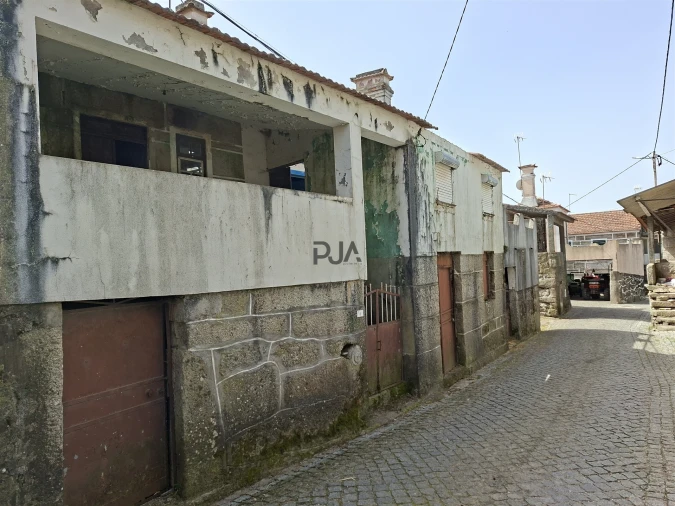 Moradia T2 para Venda em Algodres Foto 3