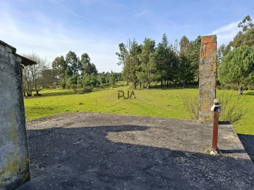 Quinta T0 para Venda em Espinho