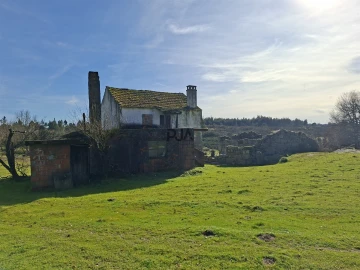 Quinta T0 para Venda em Espinho