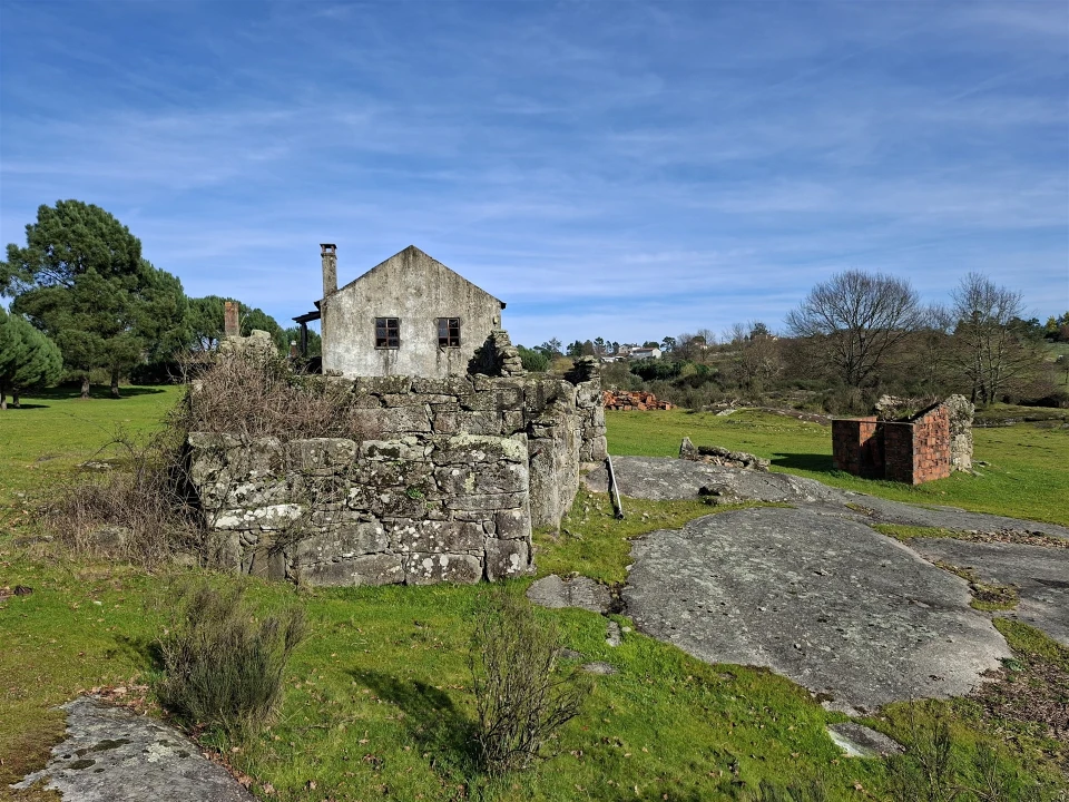 Quinta T0 para Venda em Espinho Foto 10