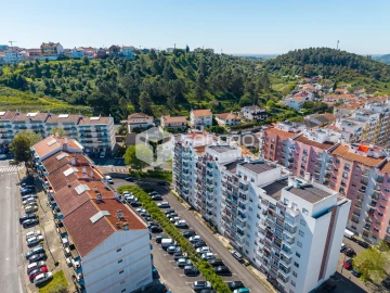 Apartamento T4 para Venda em Marvila, Ribeira Santarém, São Salvador, São Nicolau