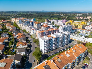 Apartamento T4 para Venda em Marvila, Ribeira Santarém, São Salvador, São Nicolau