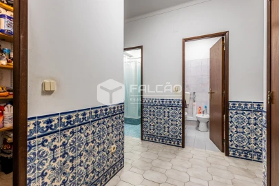 Apartamento T4 para Venda em Marvila, Ribeira Santarém, São Salvador, São Nicolau