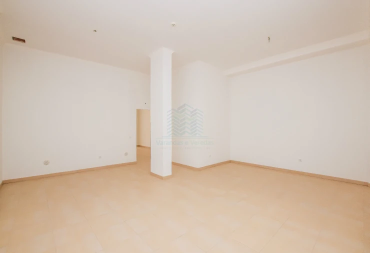 Loja para Venda em Torres Novas (Santa Maria, Salvador e Santiago) Foto 11