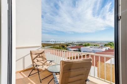 Moradia T3 para Arrendamento em Moncarapacho e Fuseta