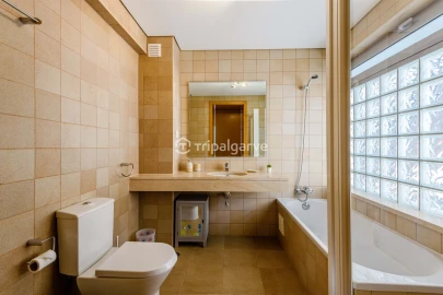 Moradia T3 para Arrendamento em Moncarapacho e Fuseta