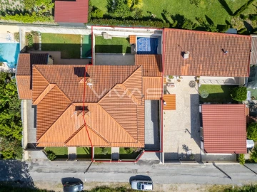 Moradia T4 para Arrendamento em Vila Verde e Barbudo