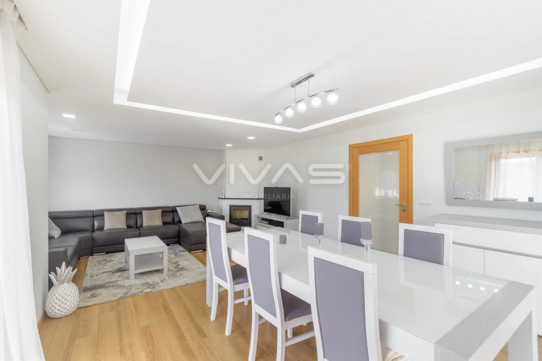 Moradia T4 para Arrendamento em Vila Verde e Barbudo Foto 6