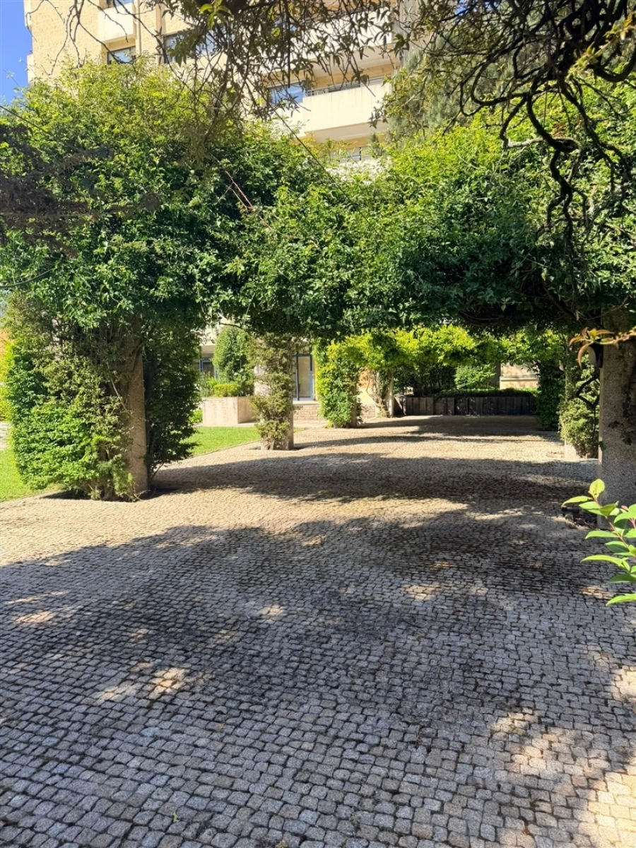 Apartamento T2 para Venda em Ramalde Foto 25