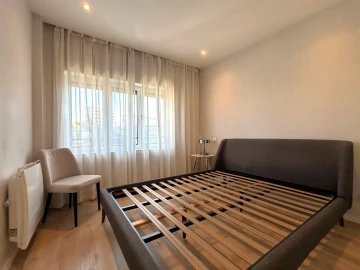 Apartamento T2 para Arrendamento em Lordelo do Ouro e Massarelos