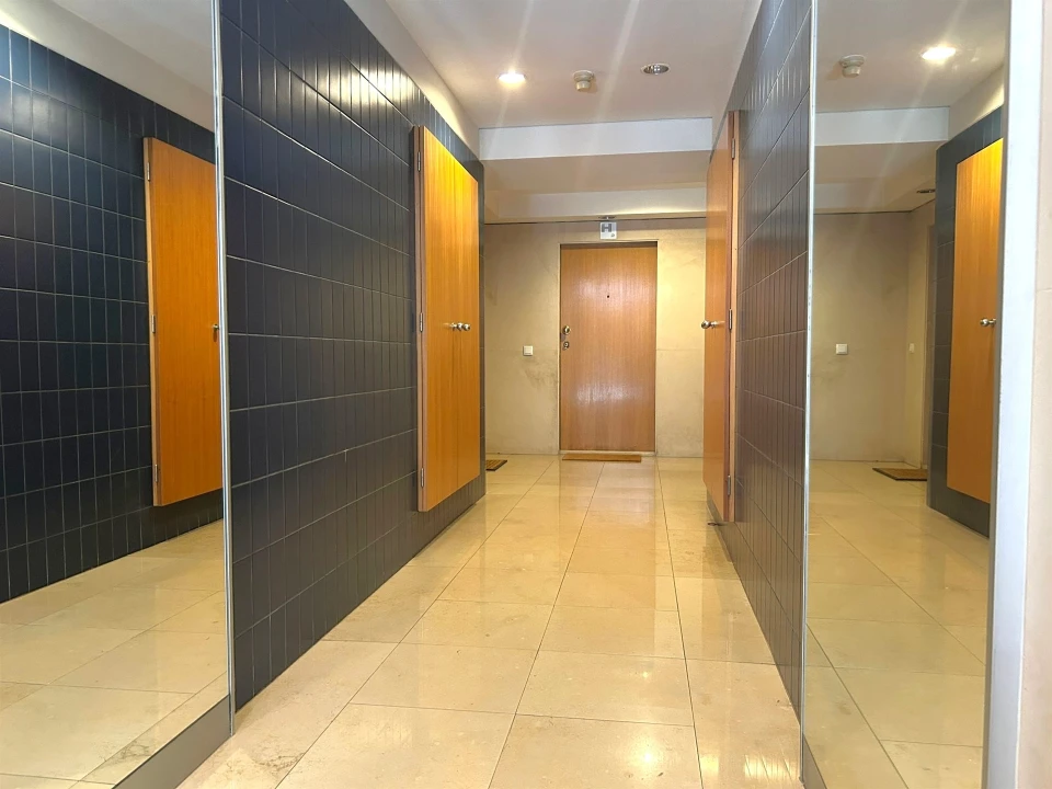 Apartamento T2 para Arrendamento em Lordelo do Ouro e Massarelos Foto 26