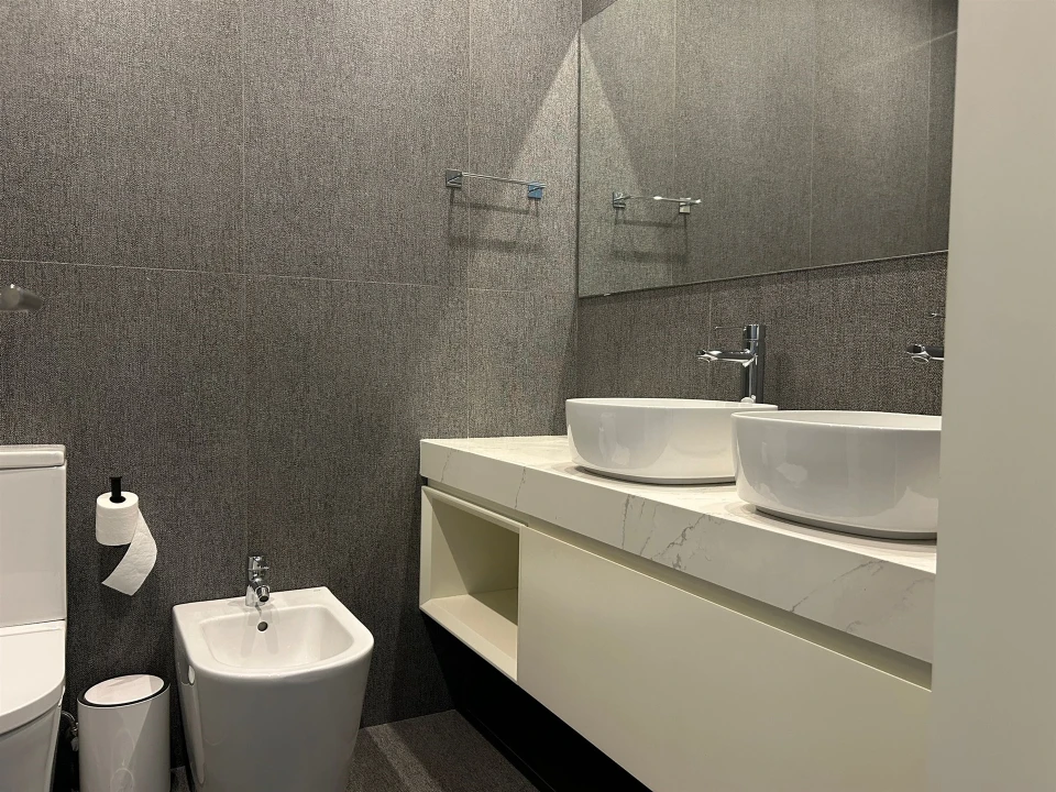 Apartamento T2 para Arrendamento em Lordelo do Ouro e Massarelos Foto 27