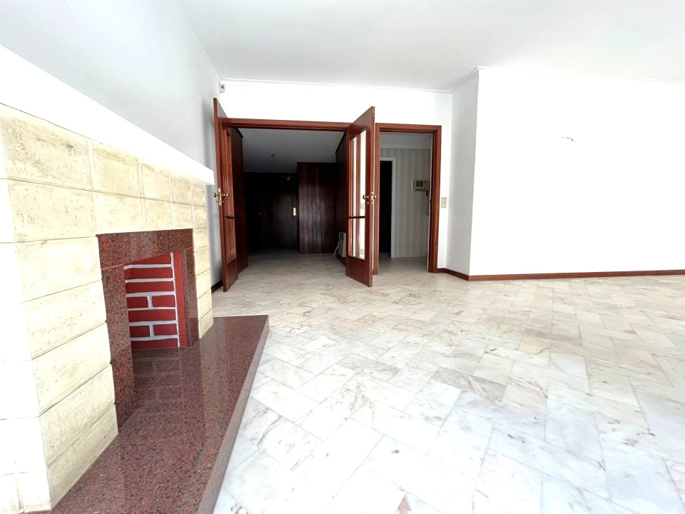 Apartamento T4 para Arrendamento em Aldoar, Foz do Douro e Nevogilde Foto 6