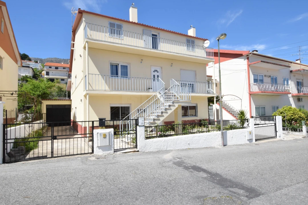 Apartamento T3 para Venda em Covilhã e Canhoso Foto 1