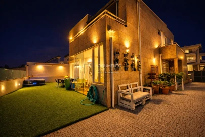 Moradia T4 para Venda em Cidade da Maia