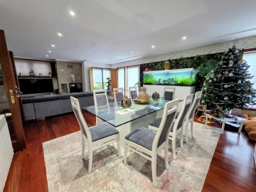 Moradia T4 para Venda em Cidade da Maia