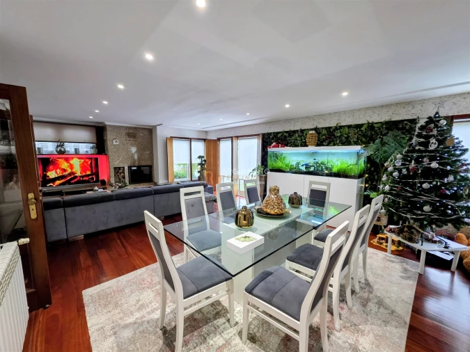 Moradia T4 para Venda em Cidade da Maia Foto 37