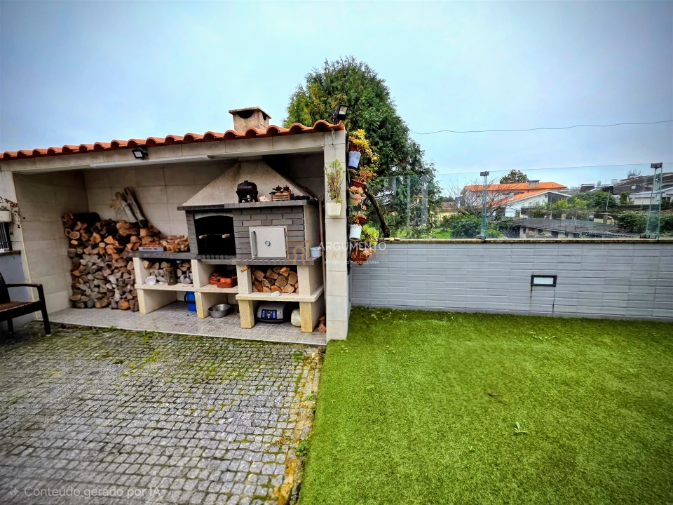 Moradia T4 para Venda em Cidade da Maia Foto 28