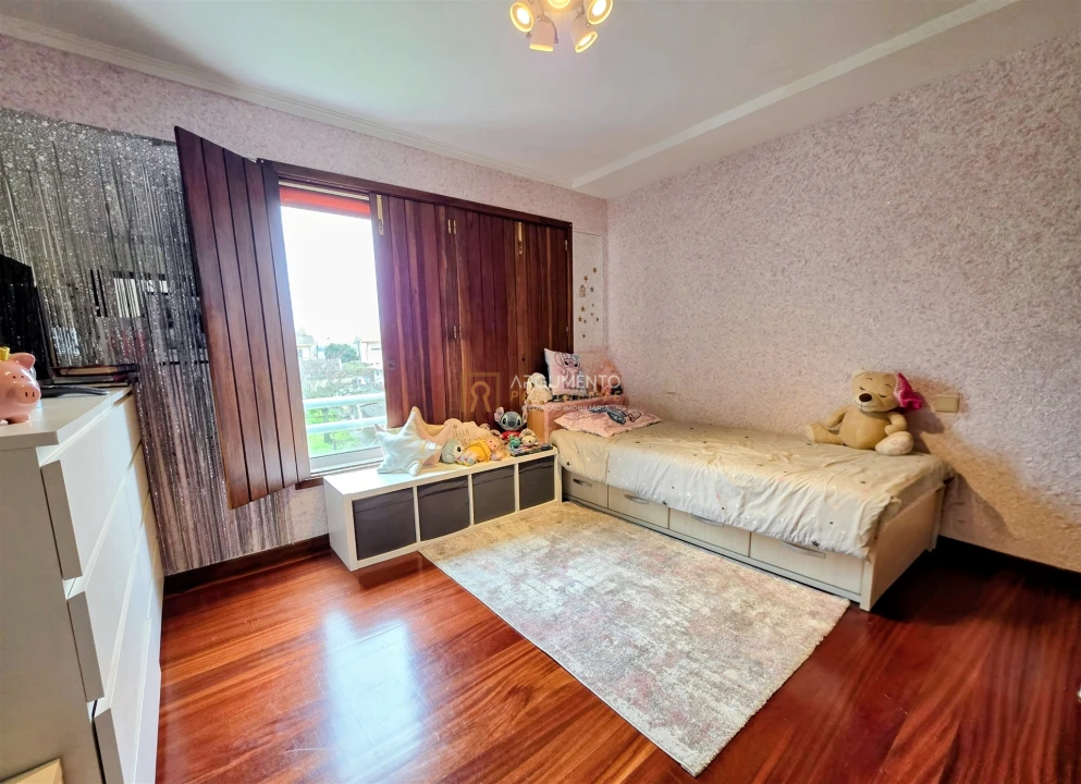 Moradia T4 para Venda em Cidade da Maia Foto 17