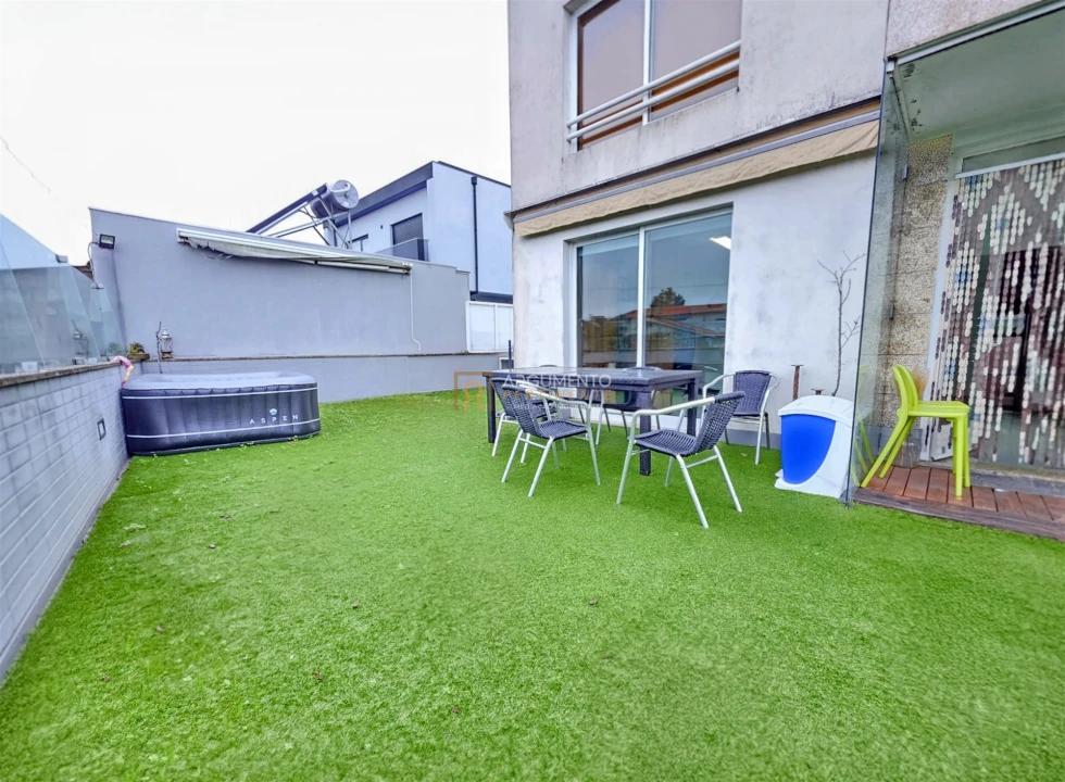 Moradia T4 para Venda em Cidade da Maia Foto 7