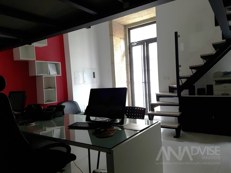 Loja para Arrendamento em Viseu Foto 7