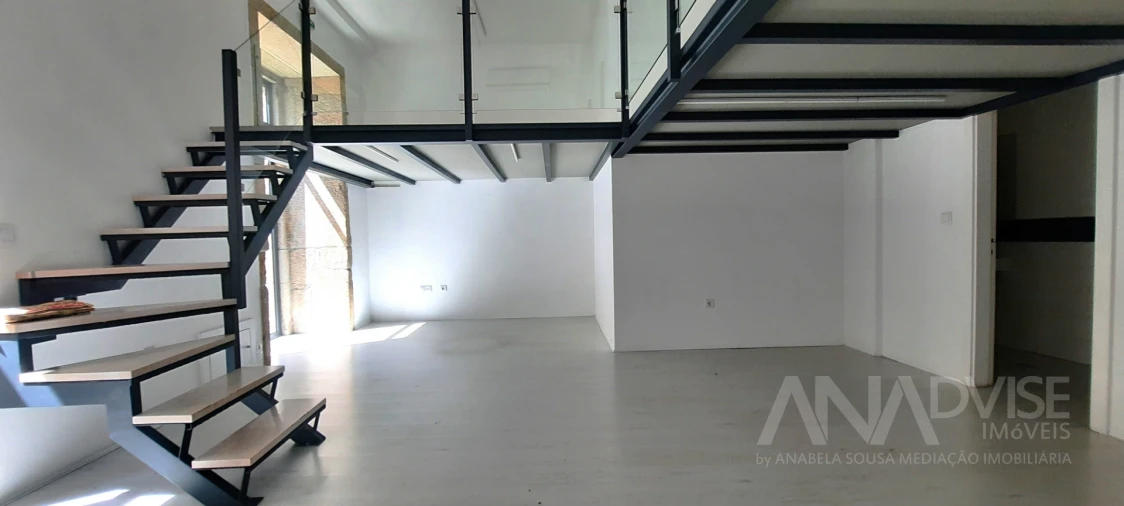 Loja para Arrendamento em Viseu Foto 8