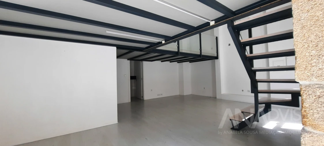 Loja para Arrendamento em Viseu Foto 4