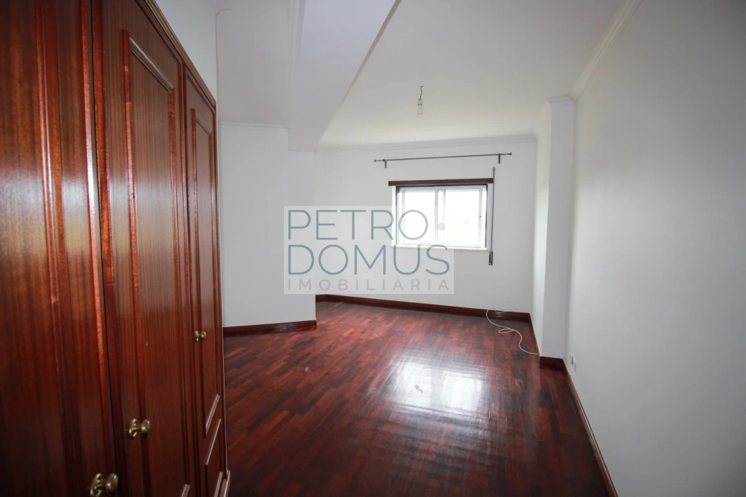 Apartamento T1 para Arrendamento em Marrazes e Barosa Foto 14