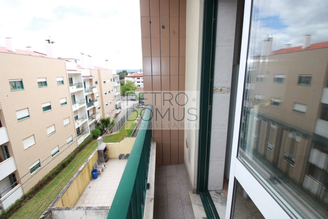 Apartamento T1 para Arrendamento em Marrazes e Barosa Foto 17