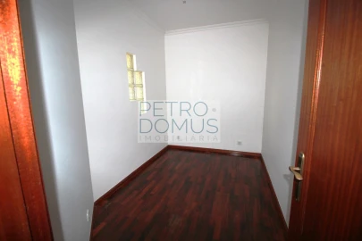 Apartamento T1 para Arrendamento em Marrazes e Barosa