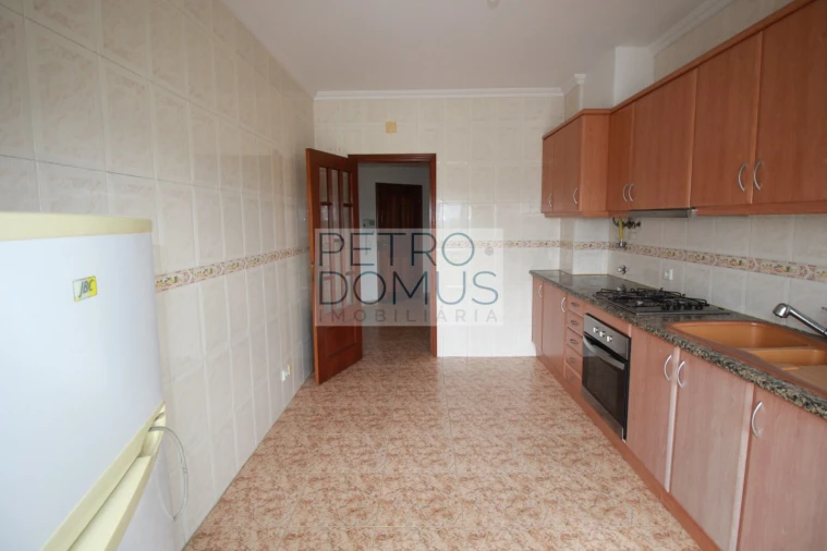 Apartamento T1 para Arrendamento em Marrazes e Barosa Foto 5