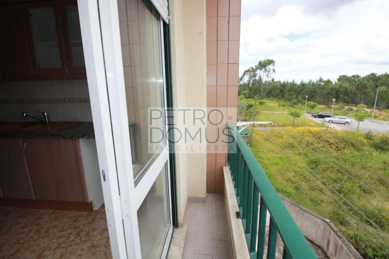 Apartamento T1 para Arrendamento em Marrazes e Barosa Foto 8