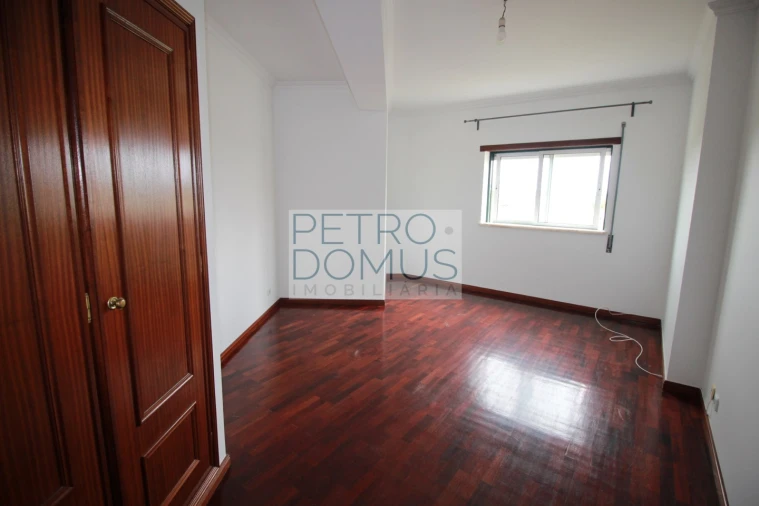 Apartamento T1 para Arrendamento em Marrazes e Barosa Foto 12