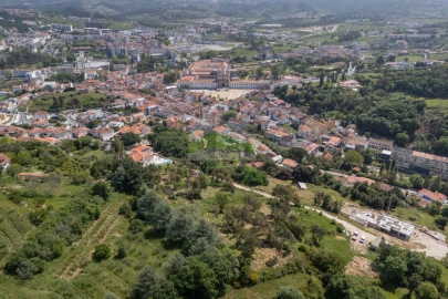 Terreno para Venda em Alcobaça e Vestiaria