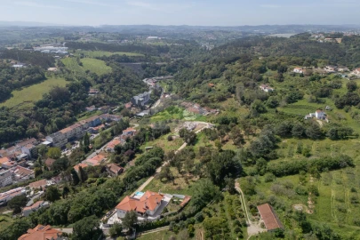 Terreno para Venda em Alcobaça e Vestiaria