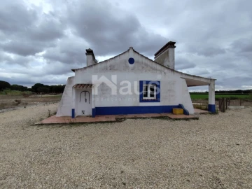 Quinta T4 para Venda em Pegões