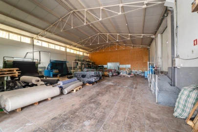 Armazém para Venda em Oliveira (Santa Maria)