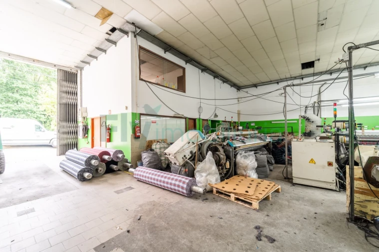 Armazém para Venda em Oliveira (Santa Maria) Foto 14