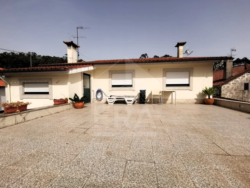 Apartamento T3 para Venda em Palmeira de Faro e Curvos Foto 12