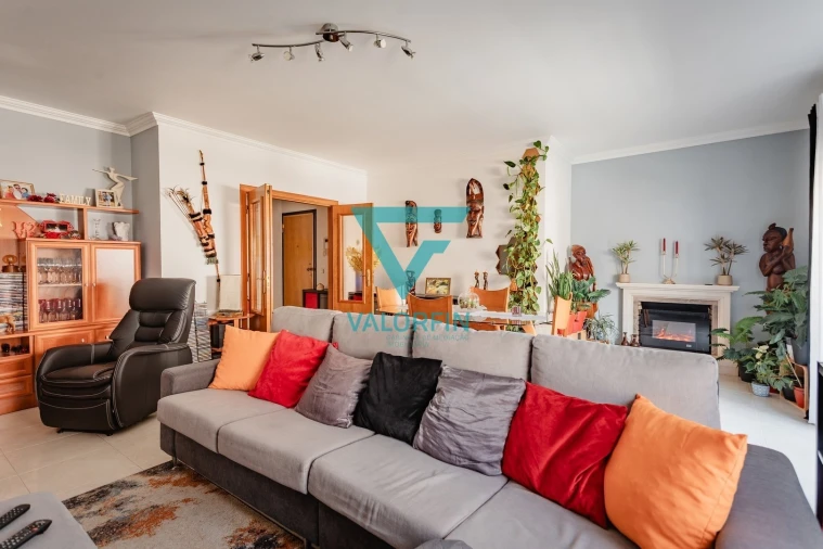 Apartamento T3 para Venda em Marinha Grande Foto 3