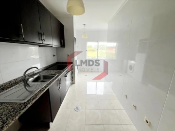 Apartamento T3 para Venda em Canelas