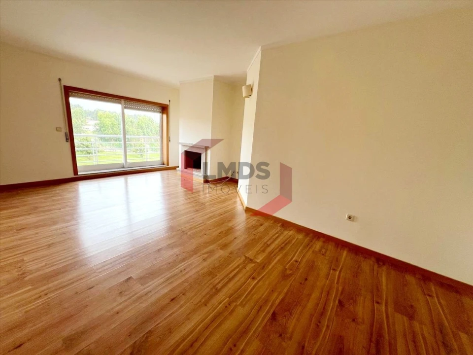 Apartamento T3 para Venda em Canelas Foto 5